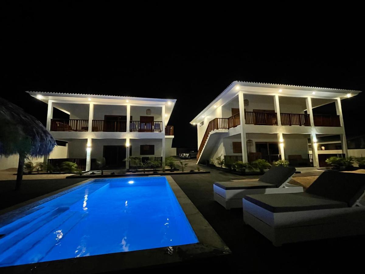 N-Joy Residence Curacao - Nieuwe Appartementen Met Zwembad Jan Thiel Luaran gambar